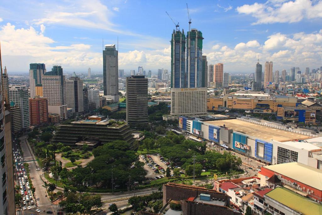 The Malayan Plaza Hotel Pasig City Exterior foto