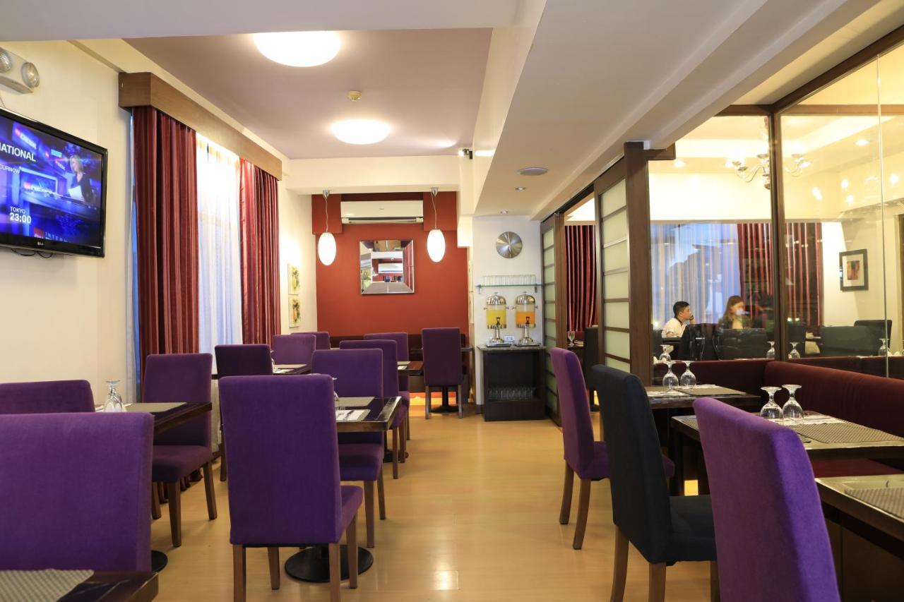 The Malayan Plaza Hotel Pasig City Exterior foto